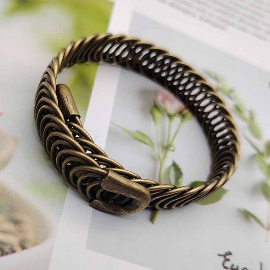 Personalized snake shaped exaggerated spring bracelet accessories