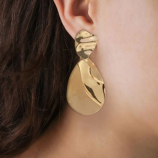 1 Pair Cute Roman Style British Style Water Droplets Asymmetrical Alloy Drop Earrings